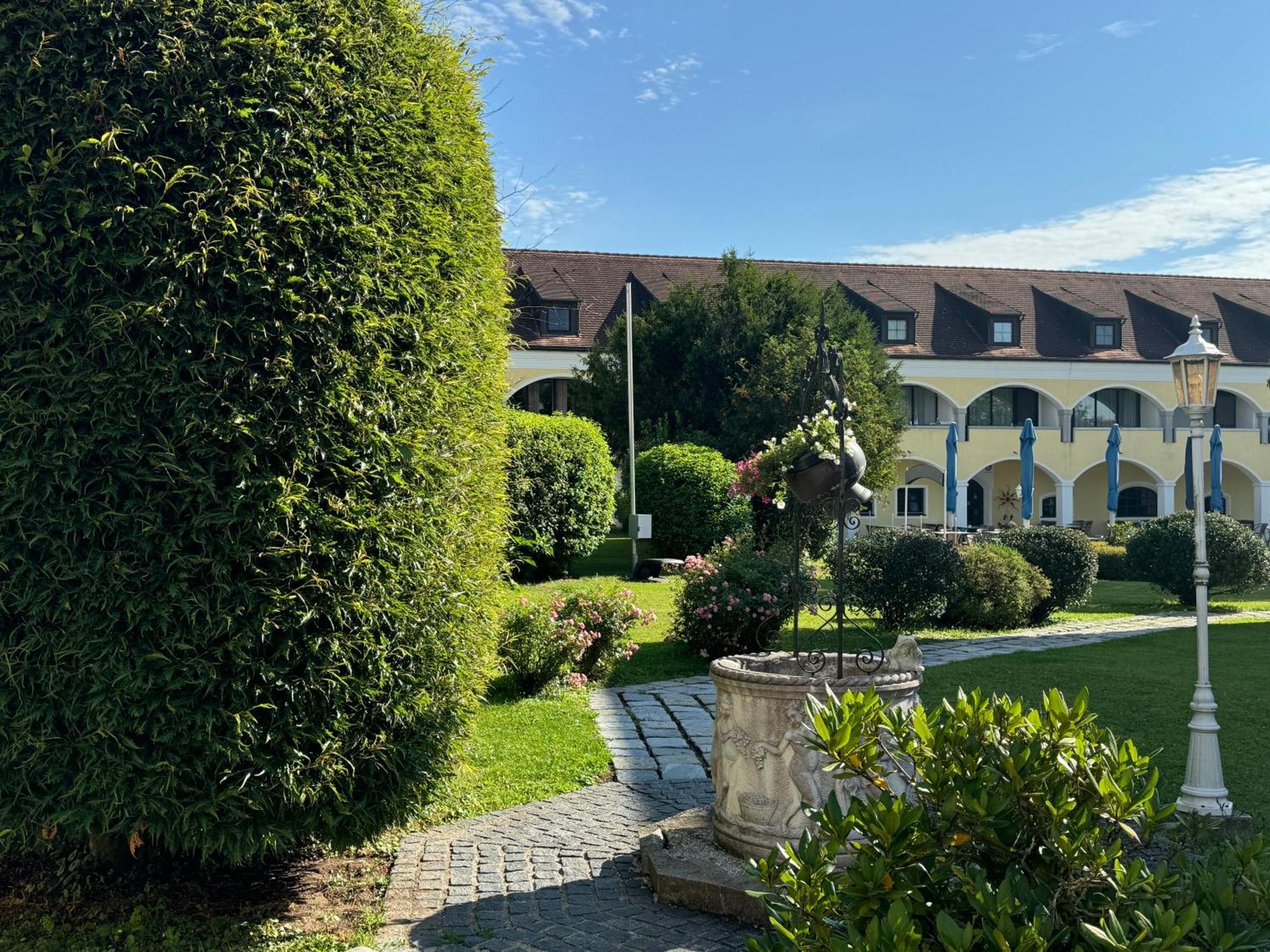 Schloss Kirchham Eksteriør billede